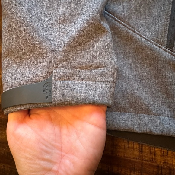 Men’s north face jacket - Picture 5 of 5